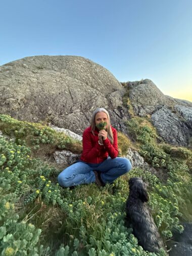 Margit og Sydney på fjellet